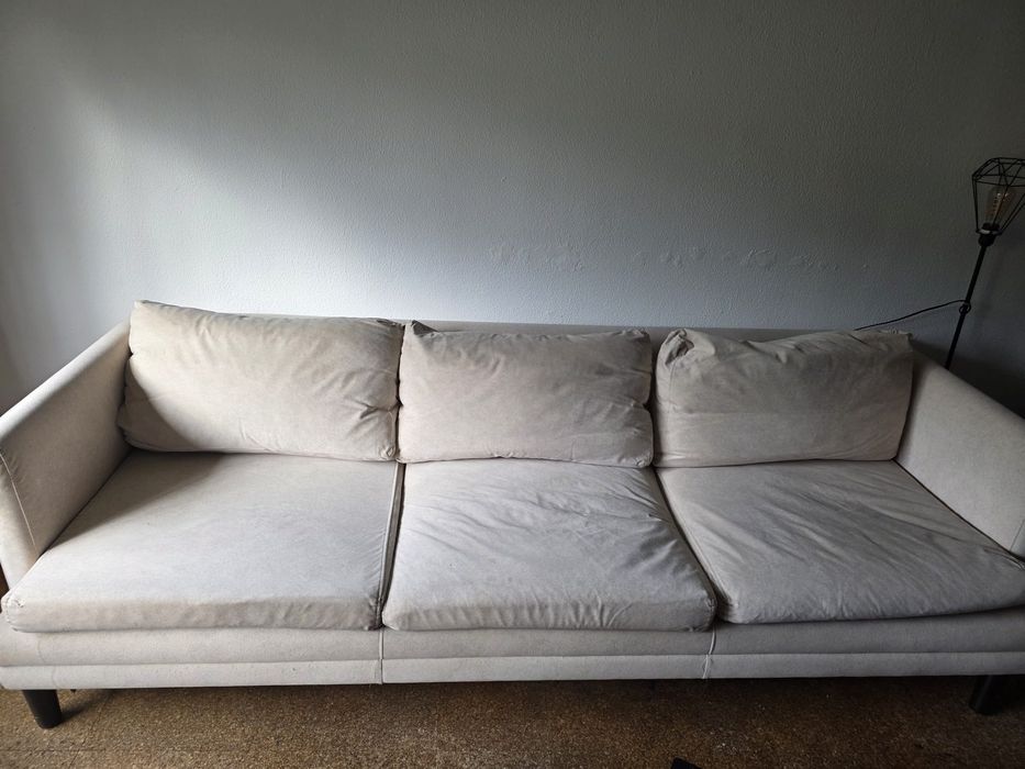 Vendo Cama de Casal, mesas de cabeceira, estrado e colchão
