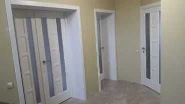 Установка міжкімнатних дверей Установка вхідних дверей Ремонт дверей