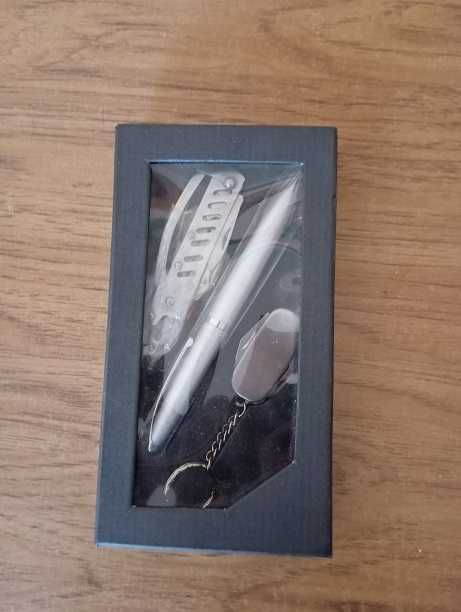 Przybornik dla mężczyzny.