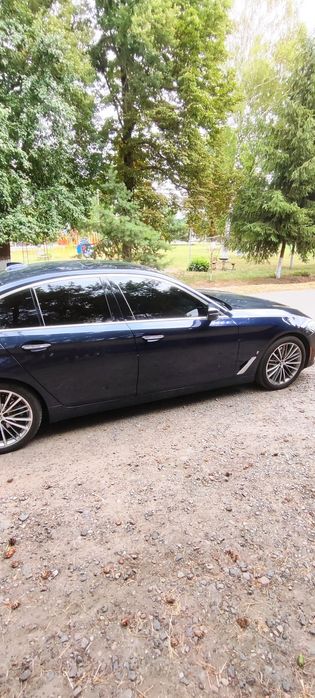 BMW 530E G30 гібрид