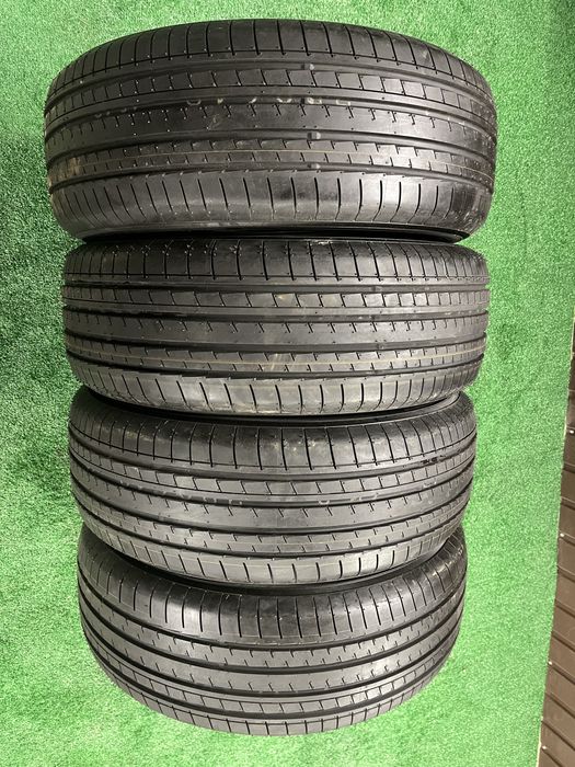 Yokohama Advan 225/60R17