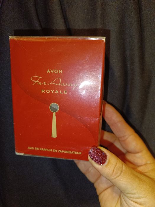 Far away royale Avon