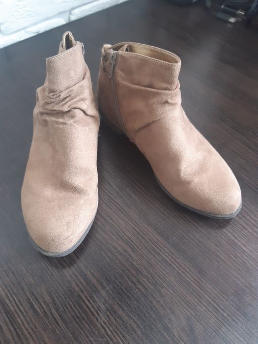 Укороченые сапожки от h&m