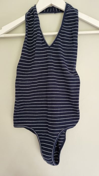 Dzianinowe body damskie marki Zara