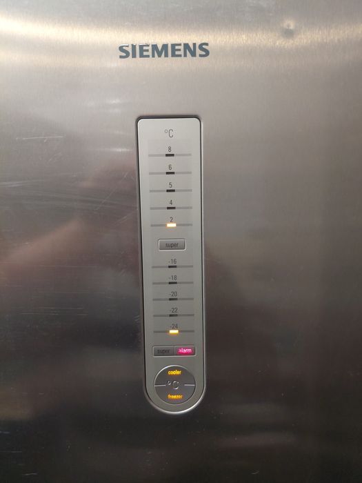 Холодильник Siemens
