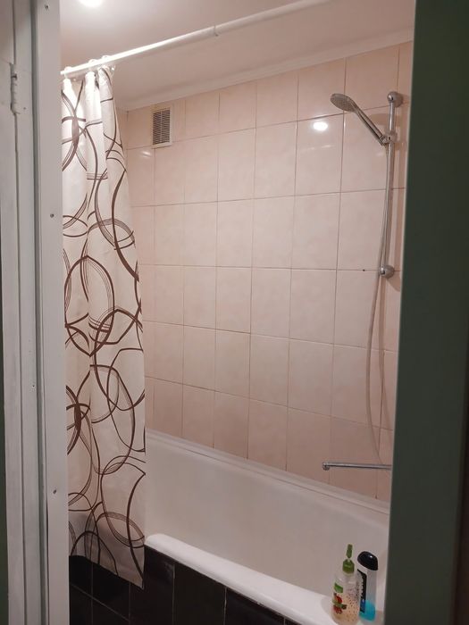 1к посуточно, м. Лесная