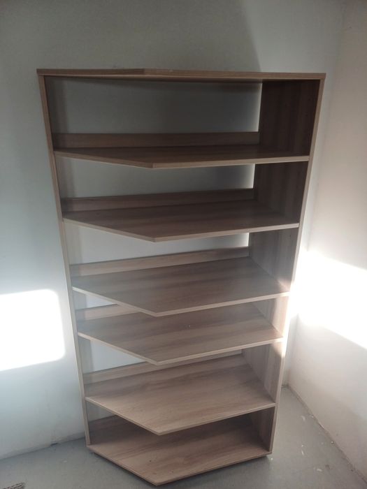 Regał z półkami o wymiarach 90x40 wysokośc 198