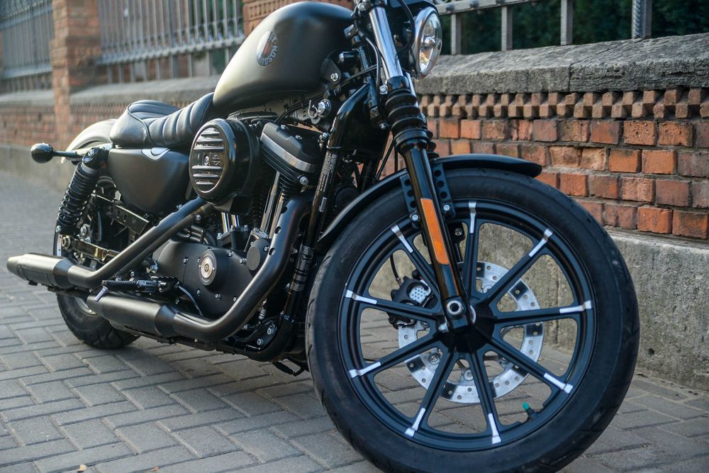 HARLEY DAVIDSON 883  2022  рік, мінімальний пробіг, стан нового