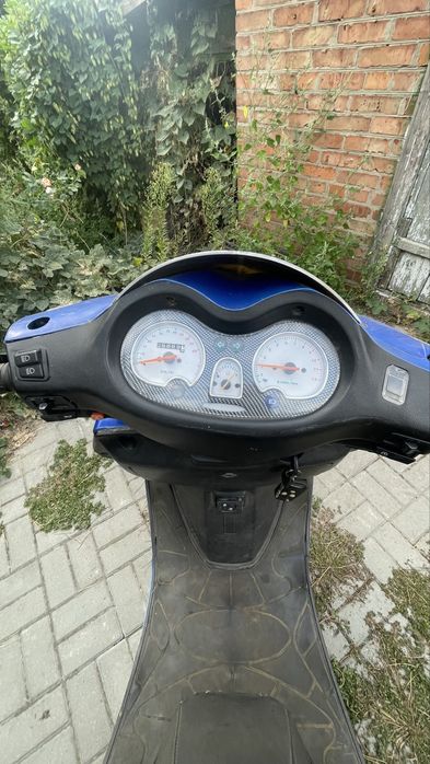 Продам скутер на ходу возможен обмен