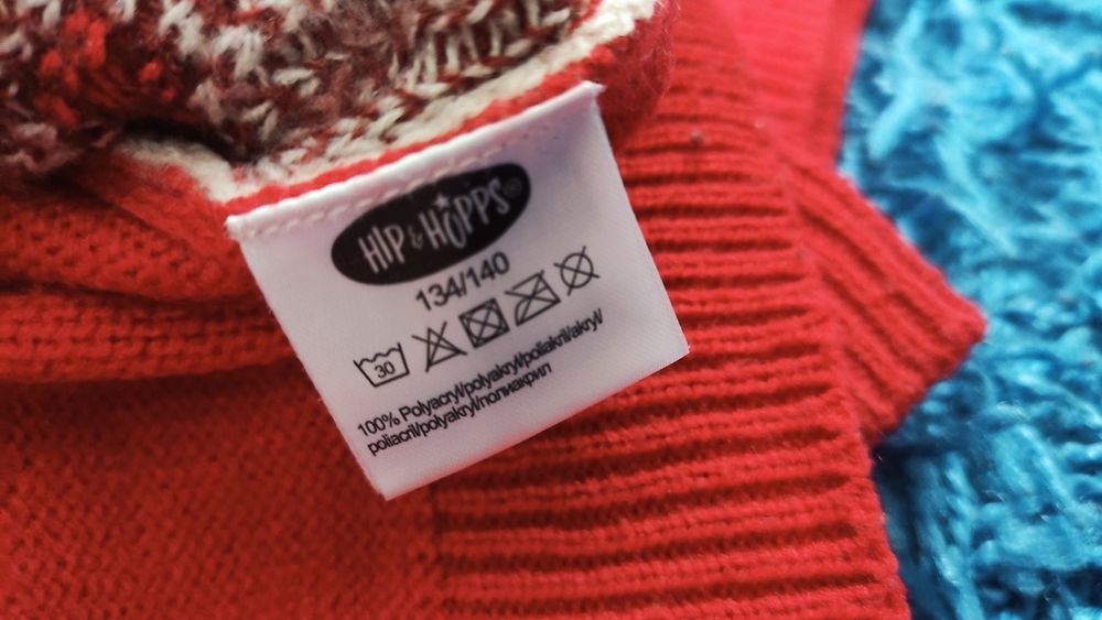 Bliźniaki sweterki świąteczne 134/140 idealne na sesję