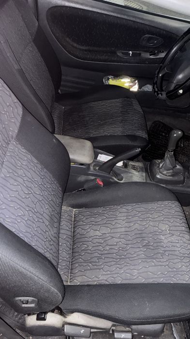 Colt 1.3 GLX 12/2001, 163mil km