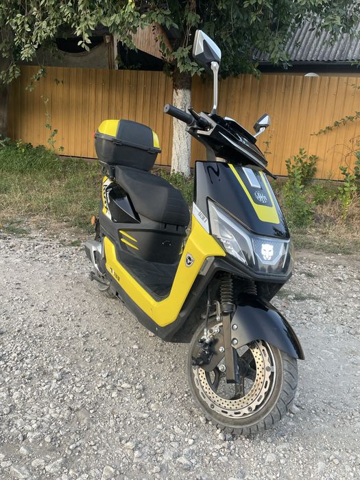 Продам потужний електроскутер