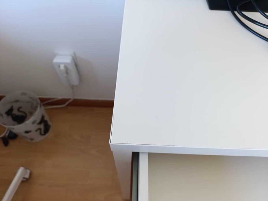 Secretária Ikea branca