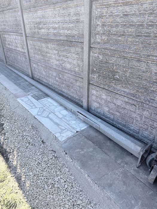 Słup oświetleniowy 5 m ocynkowany – stalowy, latarnia
