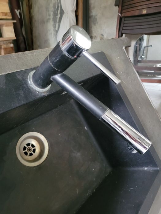 Źlewozmywak  duży z baterią i odpływem