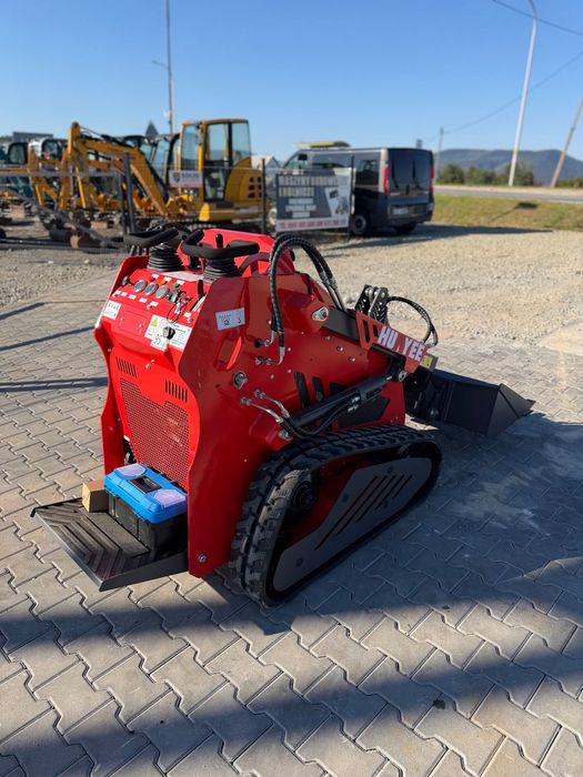 Hy 480  Nowa miniładowarka skid steer Huayee Hy480 dostępna