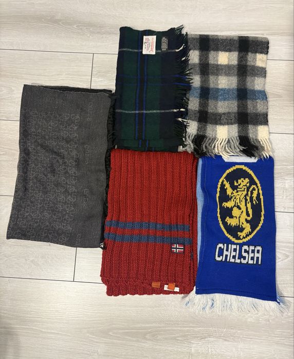 Шарфи Hugo Boss Napapijri Guess