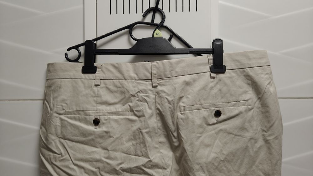 Spodenki Cotton r. 44 pas 114 cm beż NOWE