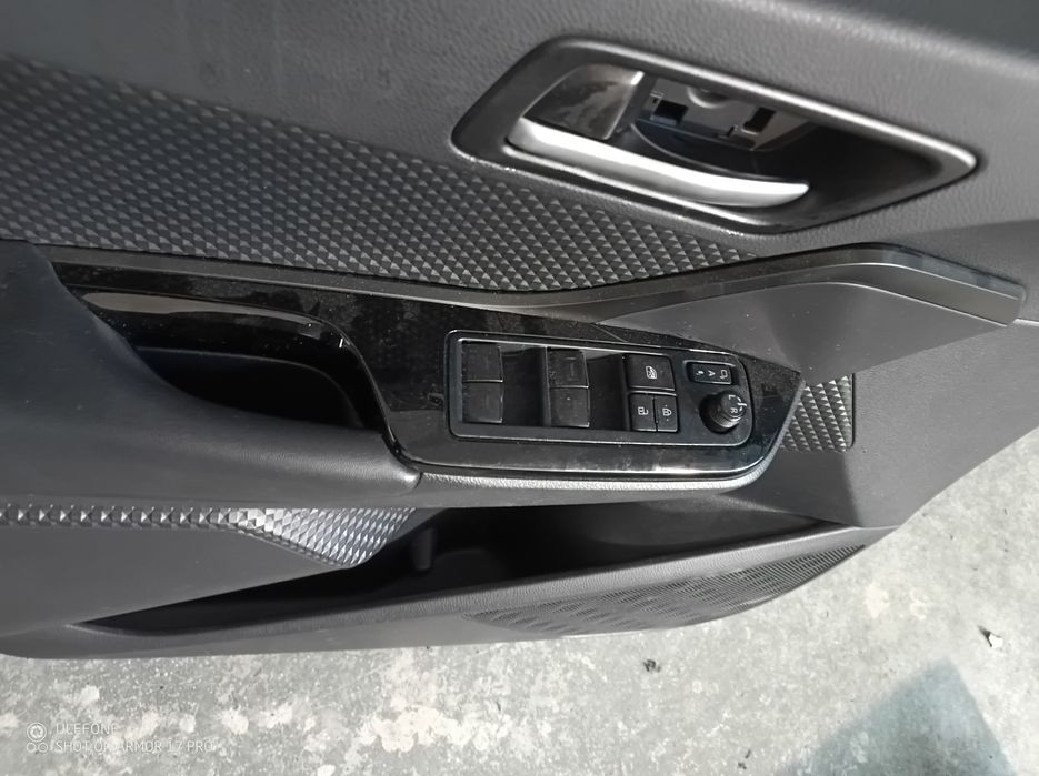 Material portas Toyota C-HR