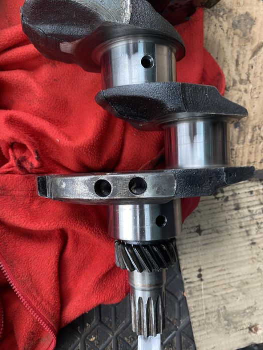 Колінвал д240 д245 Коленвал МТЗ ПАЗ ЗиЛ кАленвал МТЗ гбц блок мотор