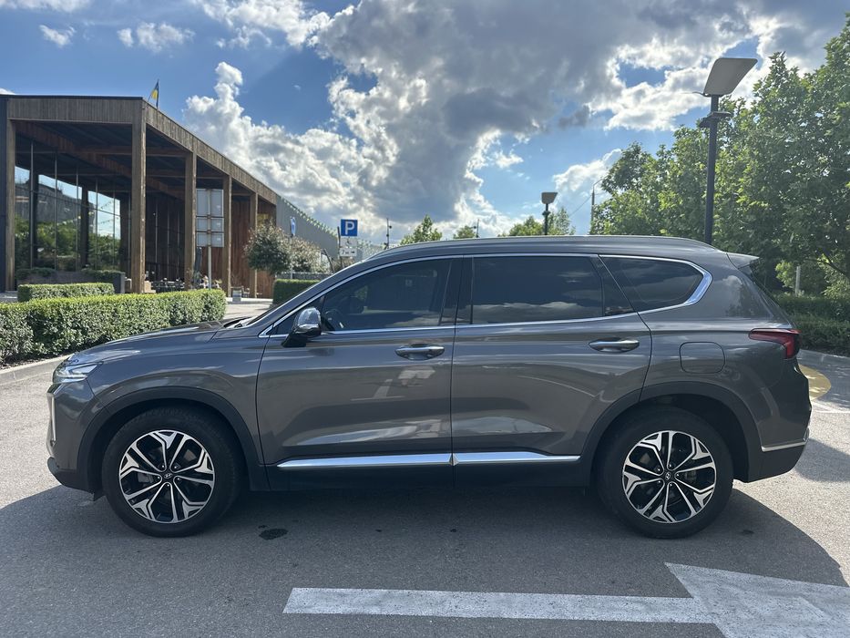 Hyundai Santa FE 2019 VIN KMHS381CBLU242649 фото оголошення 4 з 8