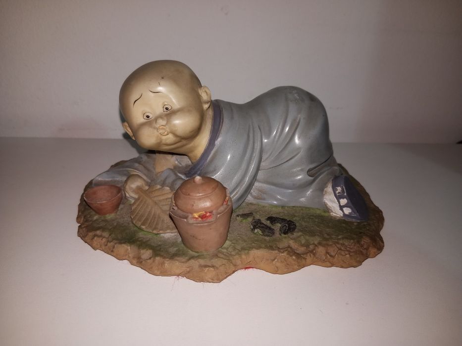 Bibelô antigo anos 80 Asiático com bule e pena