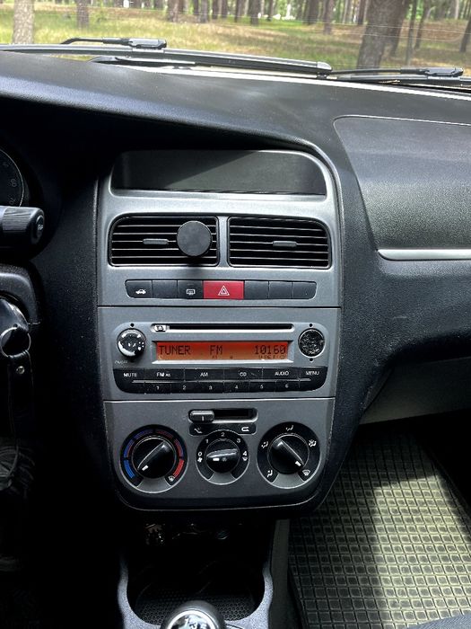 Продам авто Fiat Linea 1.4 turbo 2009г.в