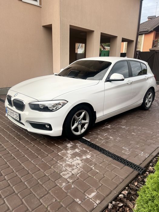 Bmw 118i 2017 року