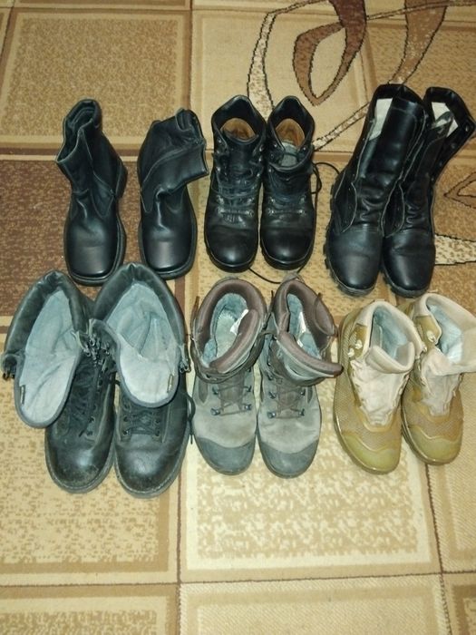 Продам зимнюю обувь