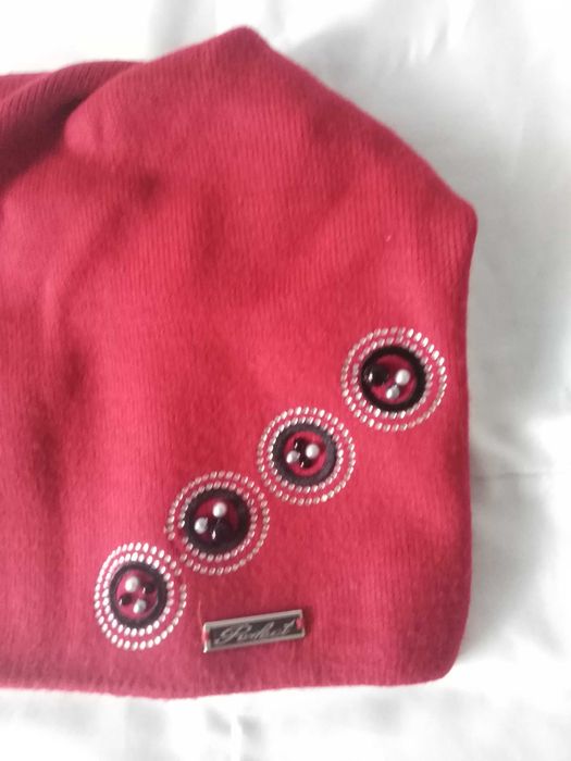 Nowa czapka " Perfekt "