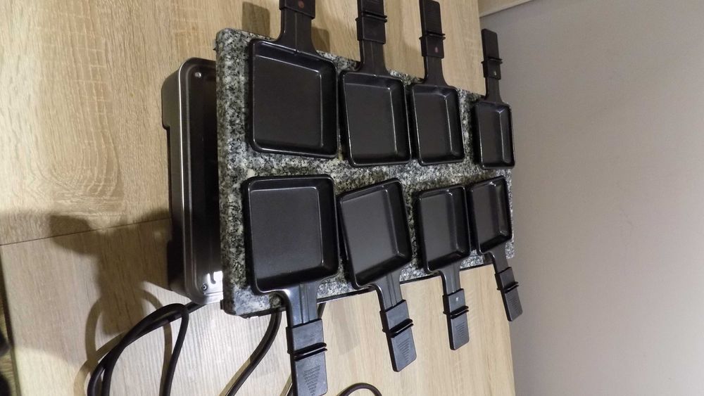 Grill Imprezowy z Naturalnym Kamieniem z Płytą Grillową,