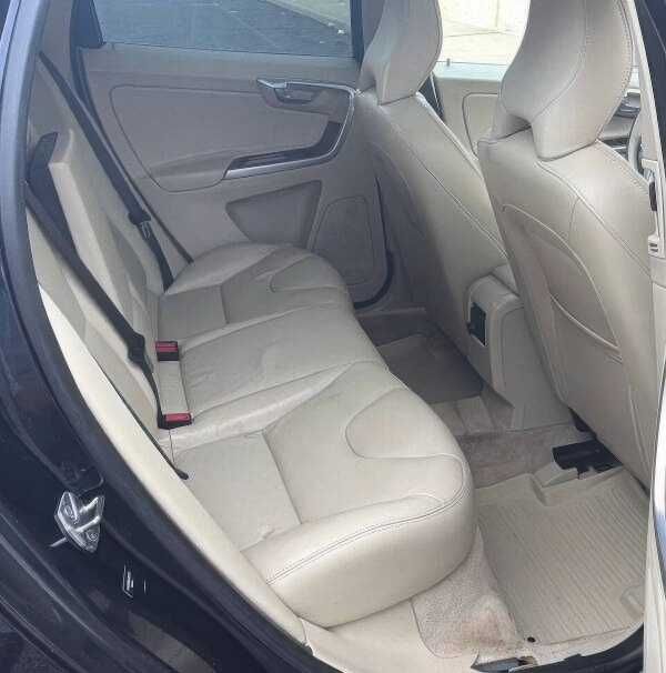 2016 Volvo XC60 T5 Platinum