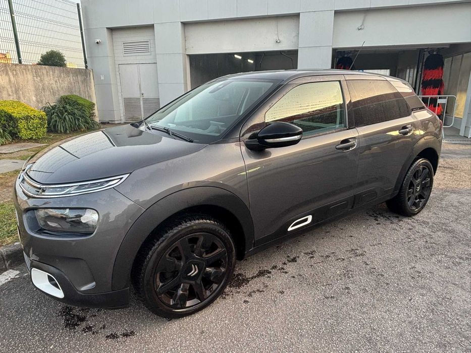 Citroën C4 Cactus 1.2 PureTech Shine EAT6 (Automático) - 2018