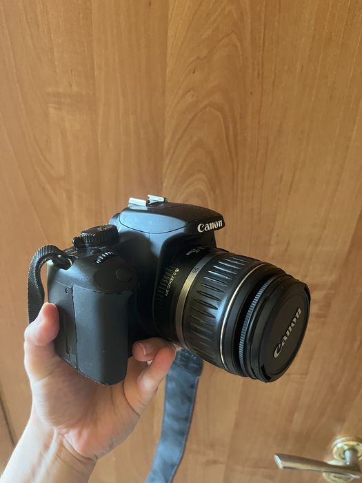 Фотоапар Canon EOS Rebel XS