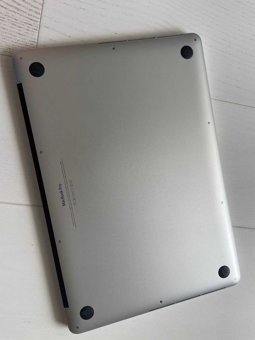 MacBook Pro A1398 Core i7 16GB Grafika Intel/Nvidia