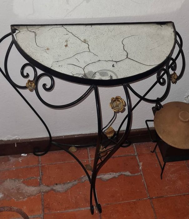 Conjunto antigo -espelho/mesa