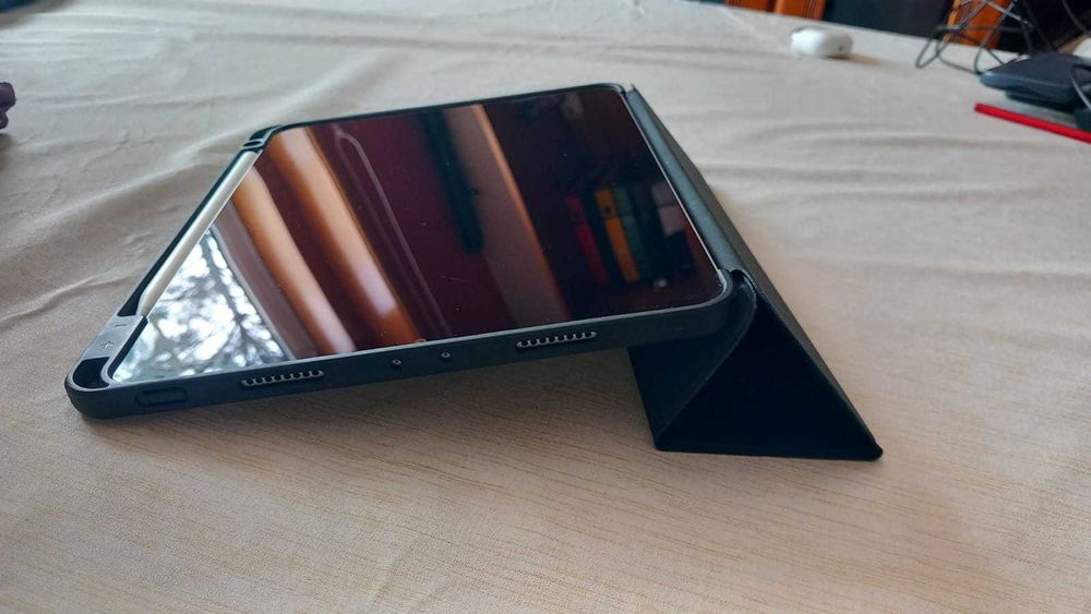 iPad Pro 11" 128GB + Apple Pencil + Case63824706941313121