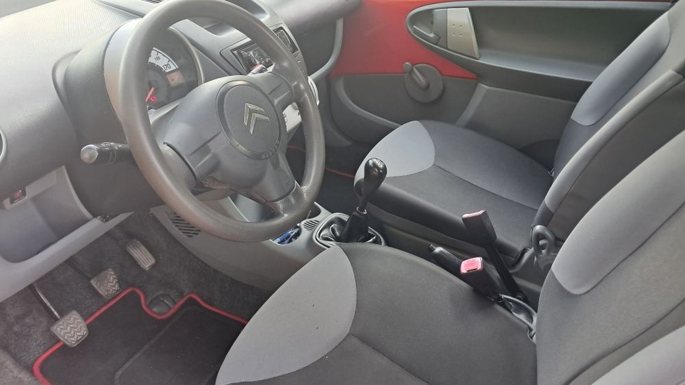 Okazja.Ładny Citroen z małym przebiegiem.