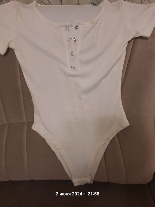 Кофта женская с коротким рукавом