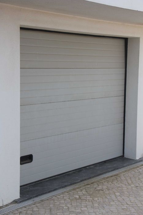 Portão de Garagem - automático com motor