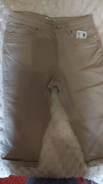 Продам капри новые