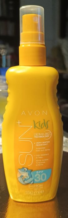 Avon Sun+ Kids Turquoise Sun Spray, produkt ochronny z filtrem SPF 30.