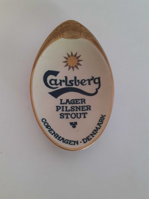 Pequeno prato da cervejaria Royal Copenhagen - Carlsberg