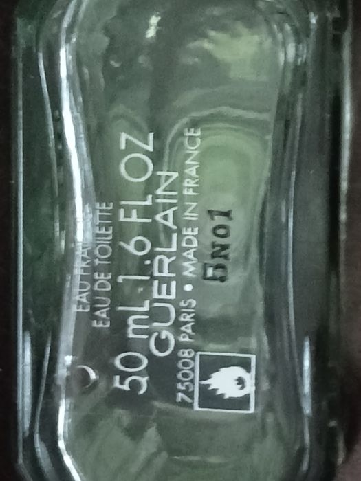 perfum guerlain la petite robe noire.