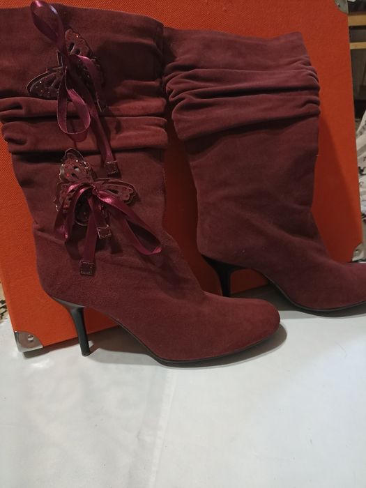 Чоботи жіночі замшеві