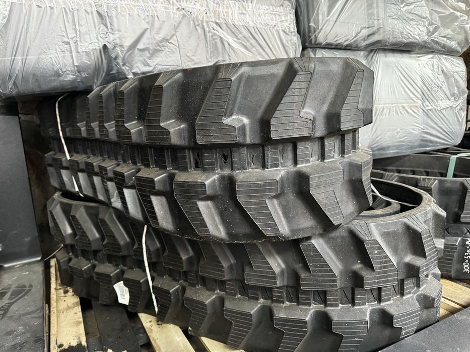 300х52.5х90, 300x52,5x90w гусениця резинова CAT 303