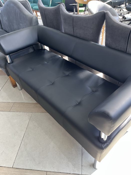 Продажа б/у мебели: столы, кресла, тумбы, стулья