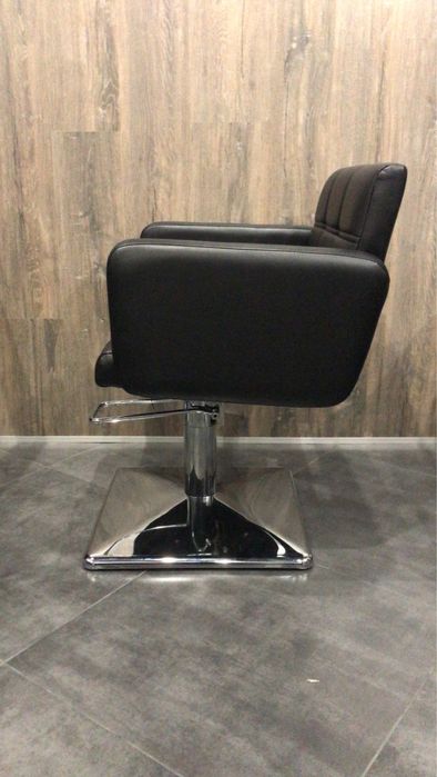 Кресло парикмахерское гидравлика, хром пятилучье, новые