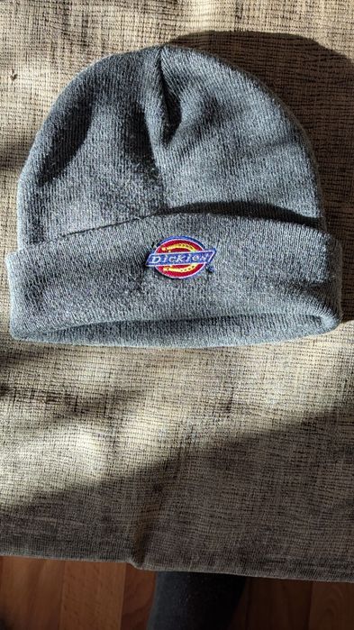 Продам шапку Dickies оригинальную