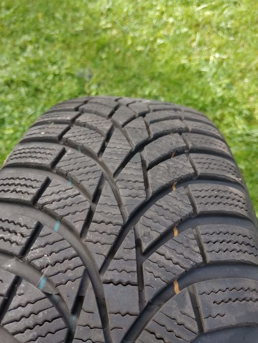Opony zimowe na felgach stalowych 185/65/15